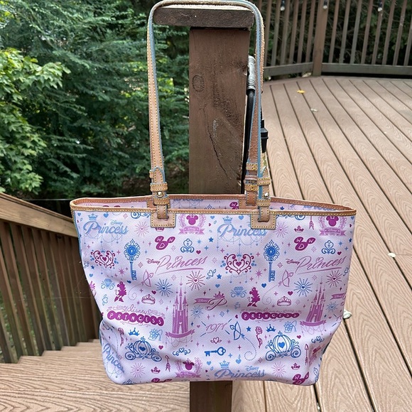Dooney & Bourke Disney Purse Pink Princess tote 2014 Half Marathon Rare - Picture 3 of 10